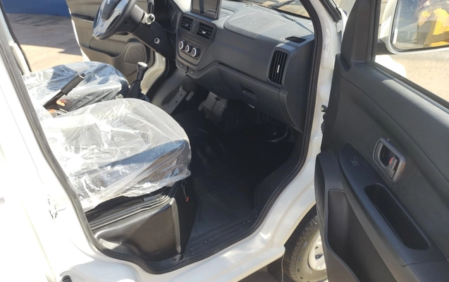 imagem-https://www.socarrao.com.br/sc-vehicle-images-prod/1929174/1780410322737-MTc4MDQxMDIzMzY1ODg0MzY3NzQyNTk0MTY0NjE0MjIuanBn.jpg