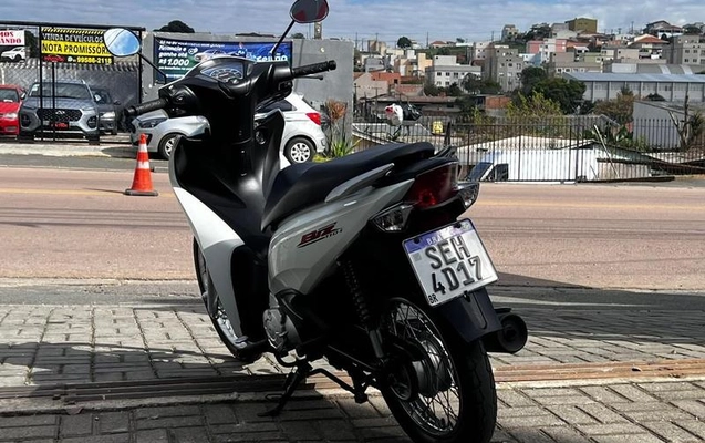imagem-https://www.socarrao.com.br/sc-vehicle-images-prod/1929961/1789480885855-8148308_2_B_c227c85791.jpeg