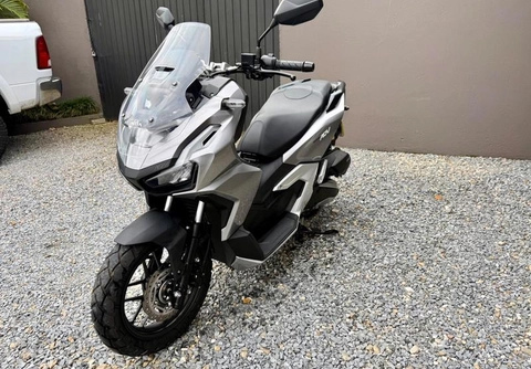Honda ADV 160 2026 Prata — foto 1 de 3