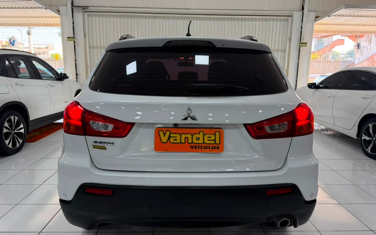 imagem-https://www.socarrao.com.br/sc-vehicle-images-prod/1930751/1780416708243-V2hhdHNBcHAgSW1hZ2UgMjAyNi0wNi0wMiBhdCAxMi41MS4zMCAoNCkuanBlZw.jpeg
