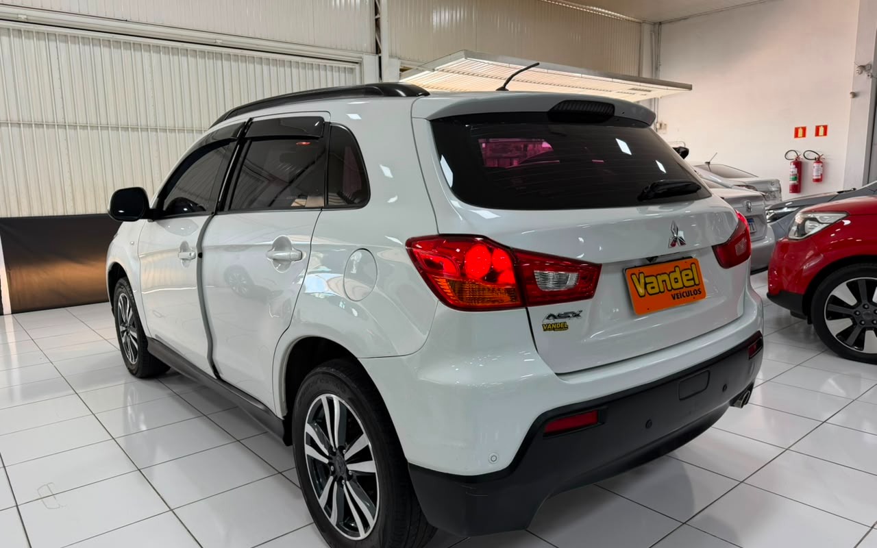 imagem-https://www.socarrao.com.br/sc-vehicle-images-prod/1930751/1780416708302-V2hhdHNBcHAgSW1hZ2UgMjAyNi0wNi0wMiBhdCAxMi41MS4zMCAoMykuanBlZw.jpeg