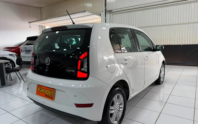 imagem-https://www.socarrao.com.br/sc-vehicle-images-prod/1931208/1780419006937-V2hhdHNBcHAgSW1hZ2UgMjAyNi0wNi0wMiBhdCAxMy4yMS4wMiAoNCkuanBlZw.jpeg