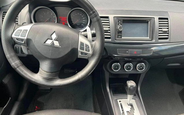 imagem-https://www.socarrao.com.br/sc-vehicle-images-prod/1931887/1791996087763-8103369_6_B_a7214262d7.jpeg