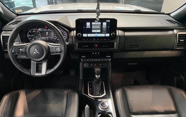 imagem-https://www.socarrao.com.br/sc-vehicle-images-prod/1931992/1788545640197-8148857_12_B_e32dfd9c17.jpeg