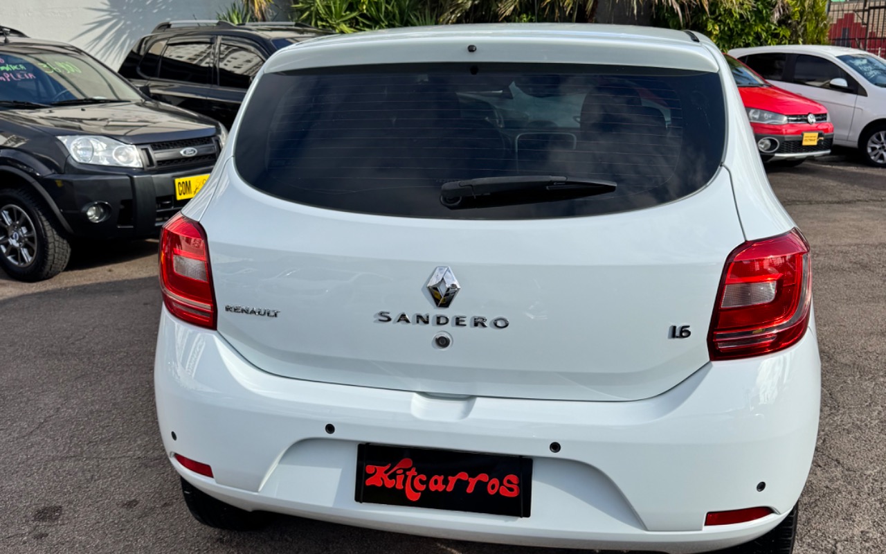 imagem-https://www.socarrao.com.br/sc-vehicle-images-prod/1932022/1780422877838-SU1HXzY2OTEuanBlZw.jpeg