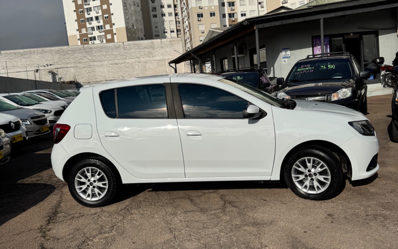 imagem-https://www.socarrao.com.br/sc-vehicle-images-prod/1932022/1780422877925-SU1HXzY2OTMuanBlZw.jpeg