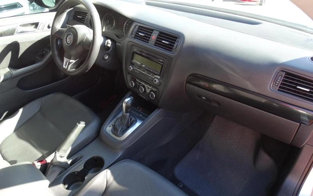 imagem-https://www.socarrao.com.br/sc-vehicle-images-prod/1932140/1790013015574-7863206_16_B_0fc27b2ba1.jpeg