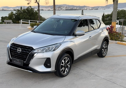 Nissan KICKS 2023 Prata — foto 1 de 3