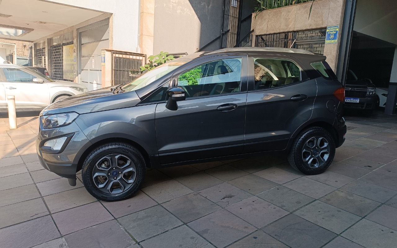 imagem-https://www.socarrao.com.br/sc-vehicle-images-prod/1933104/1780665382410-SU1HXzIwMjYwNjA1XzA5MzkzOC5qcGc.jpg