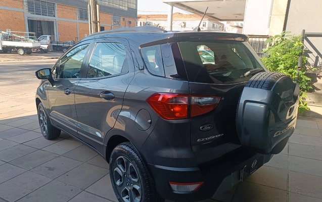 imagem-https://www.socarrao.com.br/sc-vehicle-images-prod/1933104/1780665382530-SU1HXzIwMjYwNjA1XzA5Mzk0Ni5qcGc.jpg