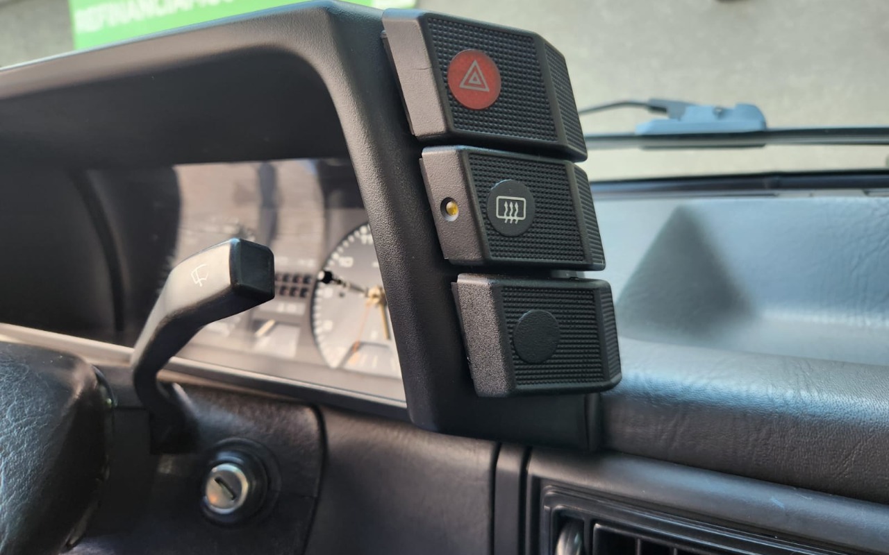 imagem-https://www.socarrao.com.br/sc-vehicle-images-prod/1933154/1780426418367-V2hhdHNBcHAgSW1hZ2UgMjAyNi0wNi0wMiBhdCAxMy40OC4yOSAoMTEpLmpwZWc.jpeg