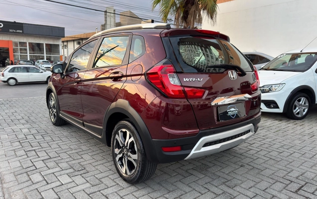 imagem-https://www.socarrao.com.br/sc-vehicle-images-prod/1933755/1780511832142-9dd28740b3674c1d934005c946eecad8_1780432822739.jpeg