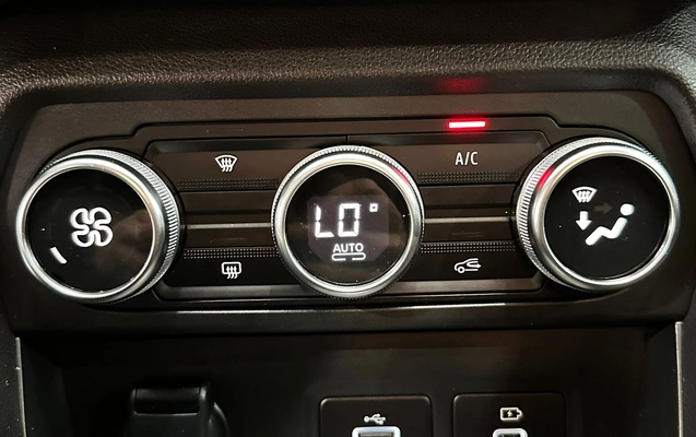 imagem-https://www.socarrao.com.br/sc-vehicle-images-prod/1933779/1780429603563-30e57de3-7584-4fd9-957a-28c56afb7b1f.jpg