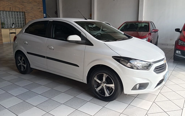 imagem-https://www.socarrao.com.br/sc-vehicle-images-prod/1934320/1787227637958-vehicle_image_1780430880_6d5b8f2fc9ebc4b881d63b3b1eec30d0.jpeg