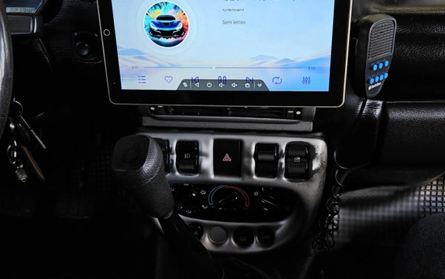 imagem-https://www.socarrao.com.br/sc-vehicle-images-prod/1934419/1786485199002-rVECIOdhFAVJPyIvenmQnbiBXJgMNSV1.jpg