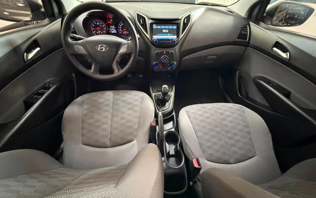 imagem-https://www.socarrao.com.br/sc-vehicle-images-prod/1934435/1780431291161-V2hhdHNBcHAgSW1hZ2UgMjAyNi0wNi0wMiBhdCAxNy4wMS40MCAoMSkuanBlZw.jpeg
