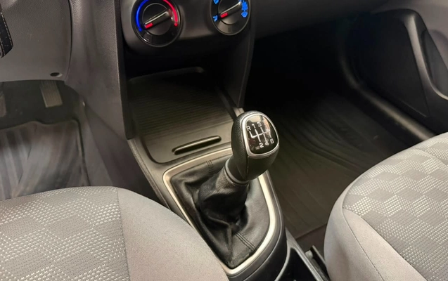 imagem-https://www.socarrao.com.br/sc-vehicle-images-prod/1934435/1780431291428-V2hhdHNBcHAgSW1hZ2UgMjAyNi0wNi0wMiBhdCAxNy4wMS40MSAoMSkuanBlZw.jpeg