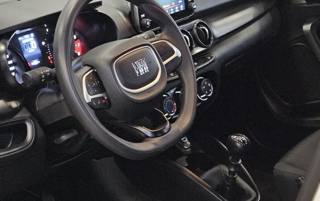 imagem-https://www.socarrao.com.br/sc-vehicle-images-prod/1934456/1782483236297-F46hoguB073S2btsy4DKLmPdfPzIFMkj.jpg