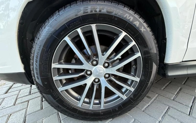 imagem-https://www.socarrao.com.br/sc-vehicle-images-prod/1935044/1791478744383-8111696_20_B_508bfc1e73.jpeg