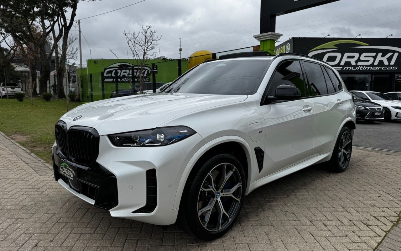 BMW X5 XDRIVE 50e 3.0 M Sport Aut. (Hibrido) na cor Branco em Curitiba / PR - 1935174