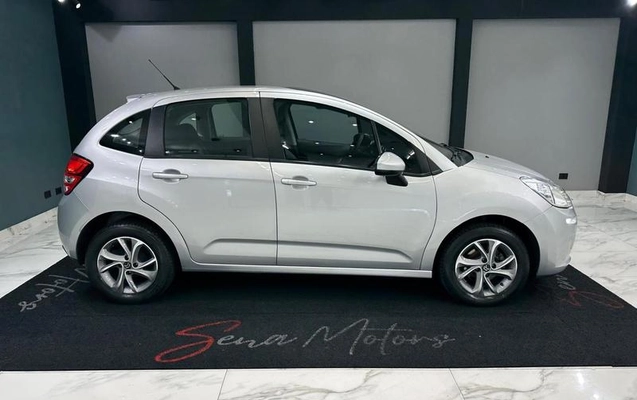 imagem-https://www.socarrao.com.br/sc-vehicle-images-prod/1935531/1785355013143-8103954_2_B_faf1eea6e0.jpeg