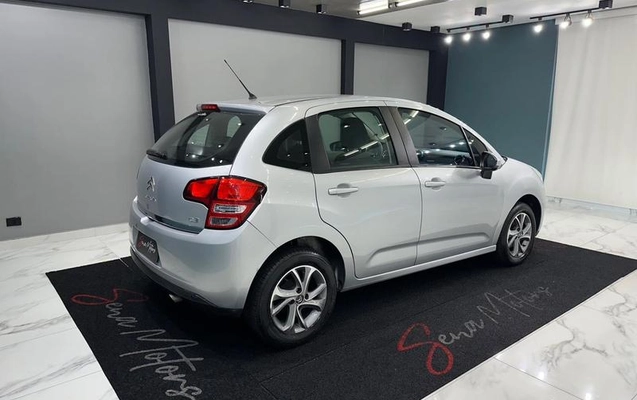 imagem-https://www.socarrao.com.br/sc-vehicle-images-prod/1935531/1785355013144-8103954_3_B_50207df963.jpeg