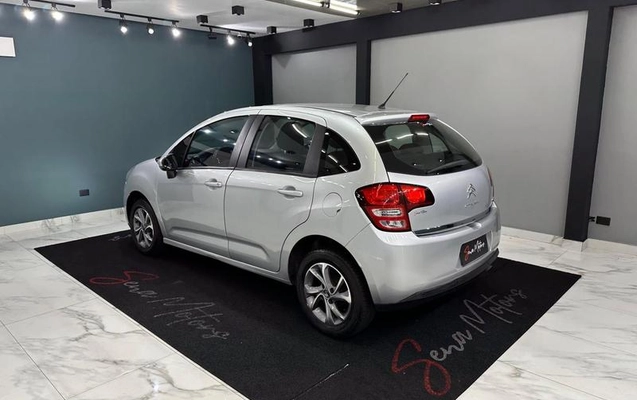 imagem-https://www.socarrao.com.br/sc-vehicle-images-prod/1935531/1785355013147-8103954_5_B_c6a1dced0e.jpeg