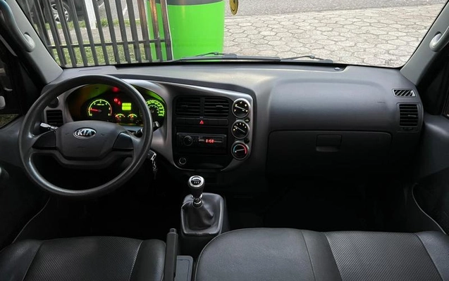 imagem-https://www.socarrao.com.br/sc-vehicle-images-prod/1935536/1788276557048-8087293_15_B_811e51d1ad.jpeg