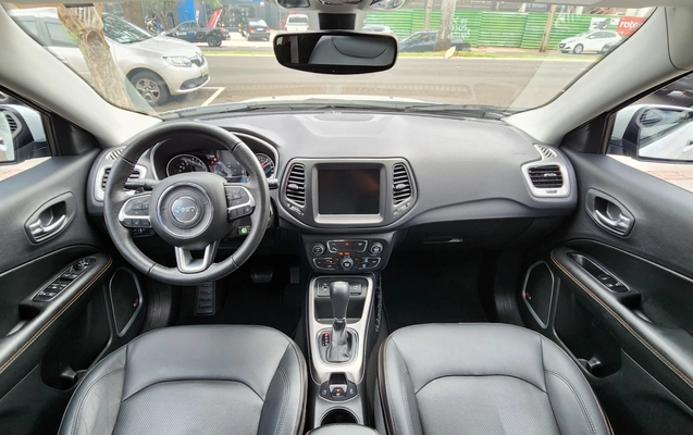 imagem-https://www.socarrao.com.br/sc-vehicle-images-prod/1937541/1789476766422-edab6621-433b-4754-871b-8067392bf89f.jpg