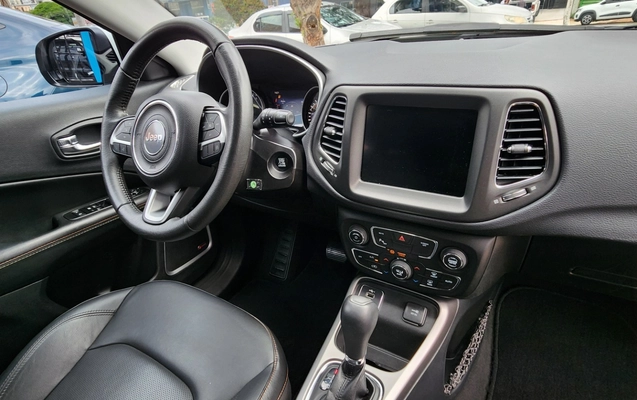 imagem-https://www.socarrao.com.br/sc-vehicle-images-prod/1937541/1789476766423-5720b8a7-fc5e-4de5-9b9f-bbdeaf04cf43.jpg