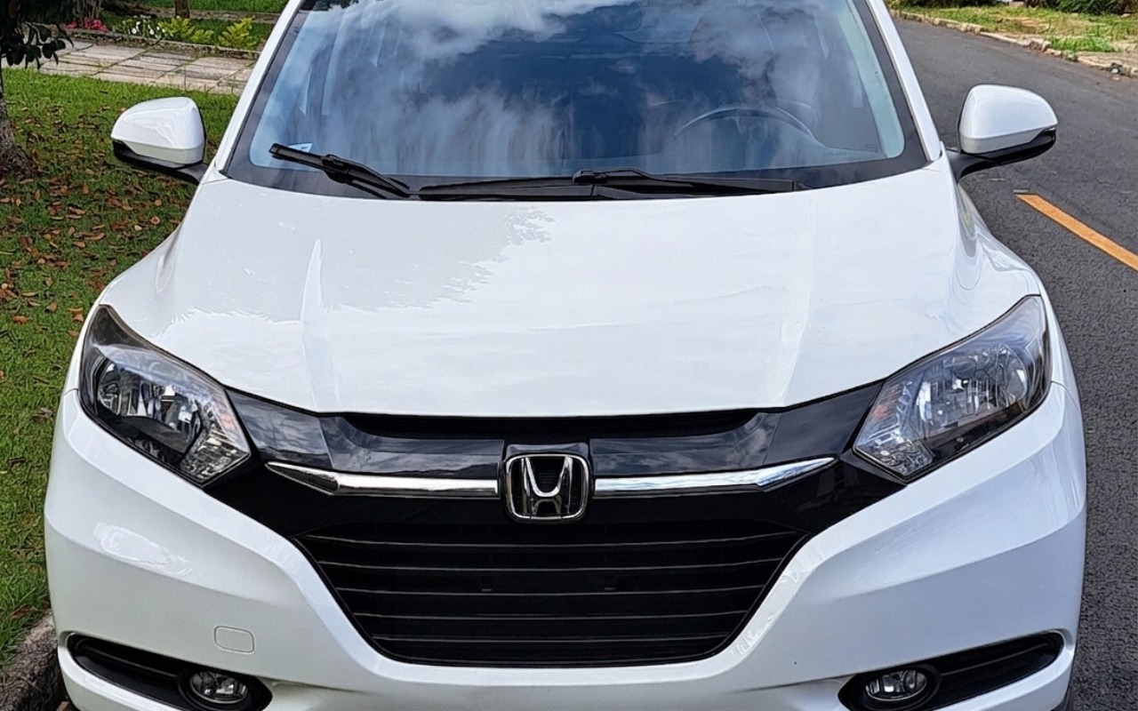 imagem-https://www.socarrao.com.br/sc-vehicle-images-prod/1945187/1781188710641-MTc4MTE4NzI4NTg2NC5wbmc.png