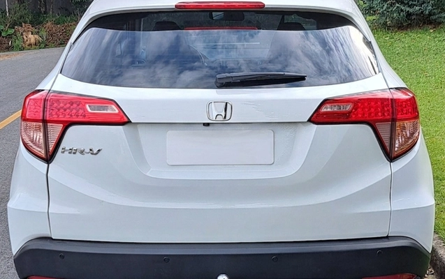 imagem-https://www.socarrao.com.br/sc-vehicle-images-prod/1945187/1781188710899-MTc4MTE4NzU0Mjg4NS5wbmc.png