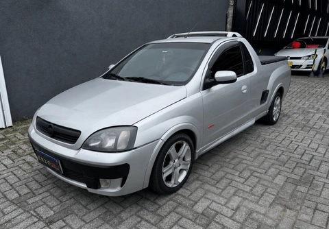 Chevrolet Montana 2005 Prata — foto 1 de 3