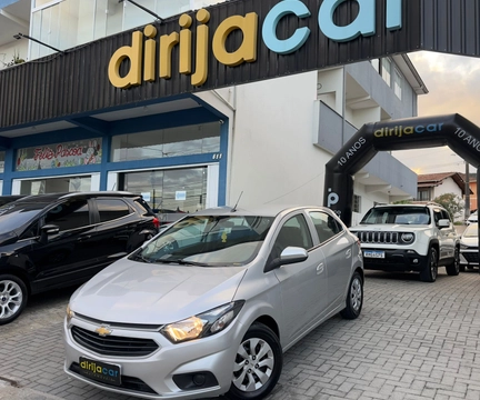 Chevrolet Onix 2019 Prata — foto 1 de 3