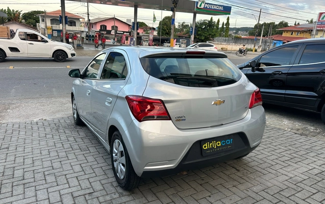 imagem-https://www.socarrao.com.br/sc-vehicle-images-prod/1945445/1781561242185-503d8056-28fe-4360-9974-5693647afc9d.jpeg