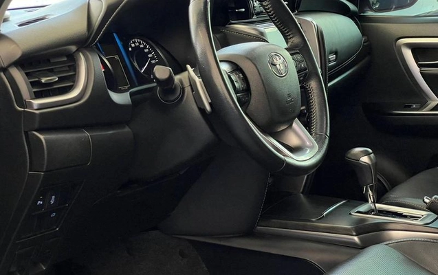 imagem-https://www.socarrao.com.br/sc-vehicle-images-prod/1945713/1789651487669-8148637_18_B_02e8f57766.jpeg