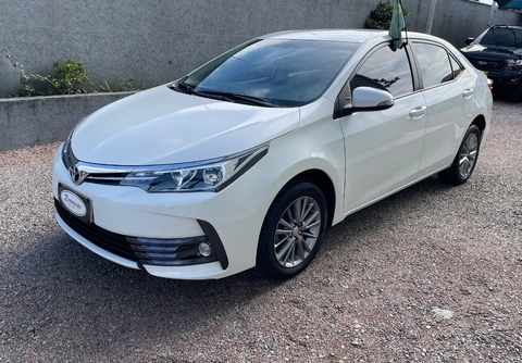 Toyota Corolla 2018 Branco — foto 1 de 3