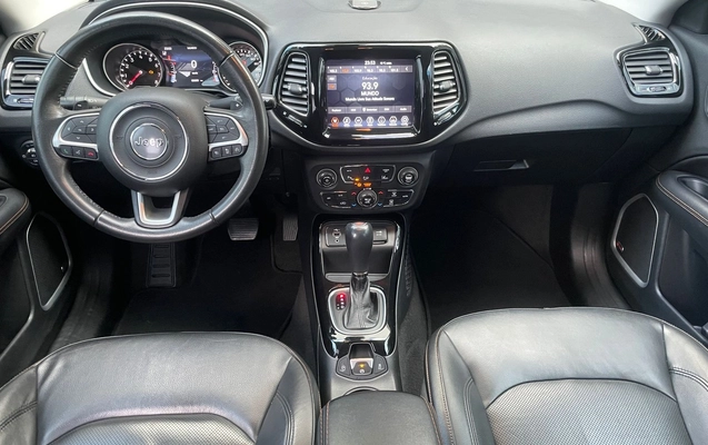 imagem-https://www.socarrao.com.br/sc-vehicle-images-prod/1946366/1791746140004-d898fdee-1165-4a64-87b4-5072d47da4a9.jpg
