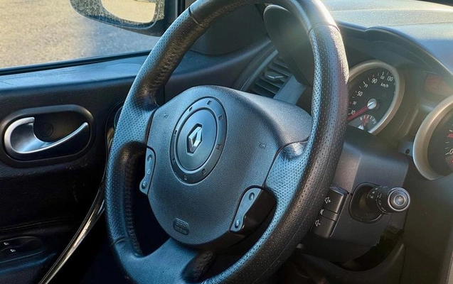 imagem-https://www.socarrao.com.br/sc-vehicle-images-prod/1946560/1787265570140-8085814_11_B_5c75737b1e.jpeg