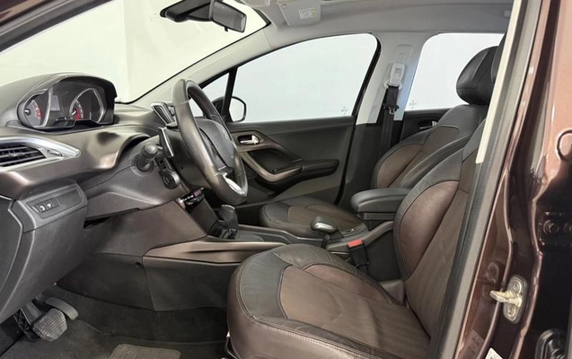 imagem-https://www.socarrao.com.br/sc-vehicle-images-prod/1947037/1789149751420-8151799_13_B_29bda58585.jpeg
