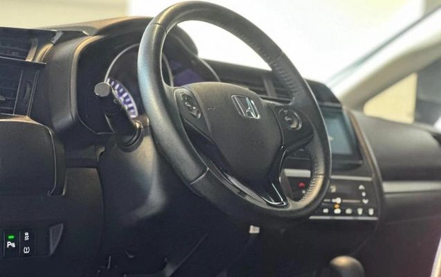 imagem-https://www.socarrao.com.br/sc-vehicle-images-prod/1947098/1786386614128-8151813_3_B_1f59c1f297.jpeg