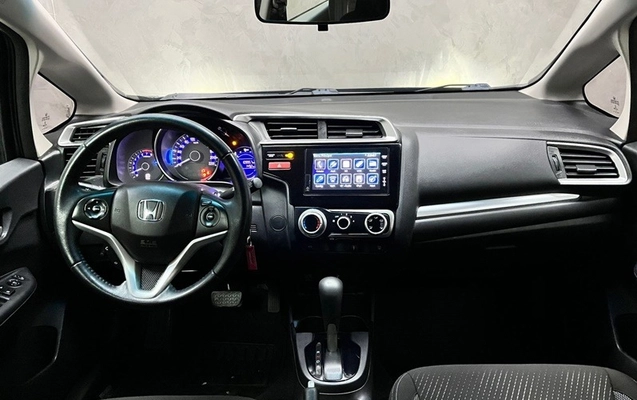 imagem-https://www.socarrao.com.br/sc-vehicle-images-prod/1947218/1788293918977-71468813-2071-4391-a7d6-c9b788c646a4.jpg
