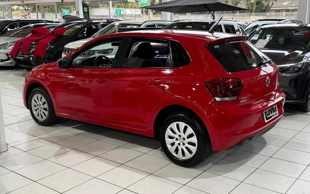 imagem-https://www.socarrao.com.br/sc-vehicle-images-prod/1947878/1781041118486-8115904_4_B_123e7570e5.jpeg