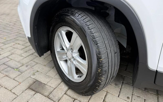 imagem-https://www.socarrao.com.br/sc-vehicle-images-prod/1947950/1790016153442-8152413_5_B_1efb090896.jpeg