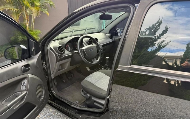 imagem-https://www.socarrao.com.br/sc-vehicle-images-prod/1947955/1783626398542-8150725_9_B_9d30884938.jpeg