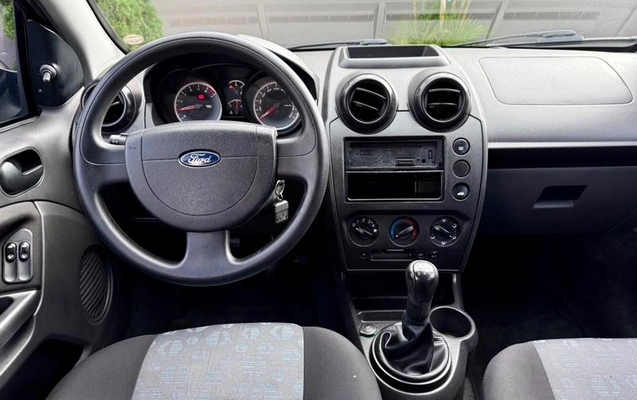 imagem-https://www.socarrao.com.br/sc-vehicle-images-prod/1947955/1783626398543-8150725_11_B_52197d3603.jpeg