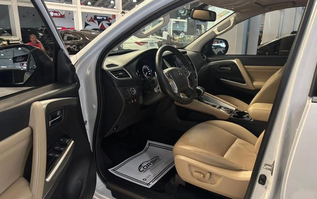 imagem-https://www.socarrao.com.br/sc-vehicle-images-prod/1948173/1789076136491-8143866_11_B_fbb818e34d.jpeg