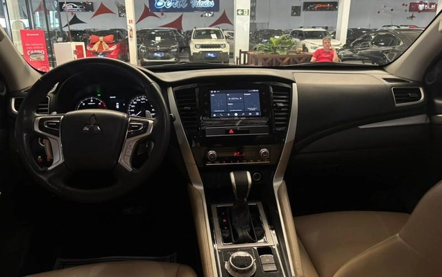 imagem-https://www.socarrao.com.br/sc-vehicle-images-prod/1948173/1789076136496-8143866_1_B_4901b6e1f8.jpeg