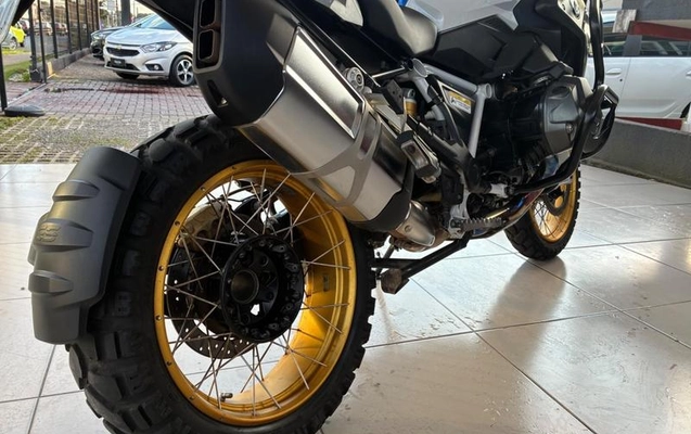 imagem-https://www.socarrao.com.br/sc-vehicle-images-prod/1948835/1788960534862-8151890_8_B_3f6934421c.jpeg