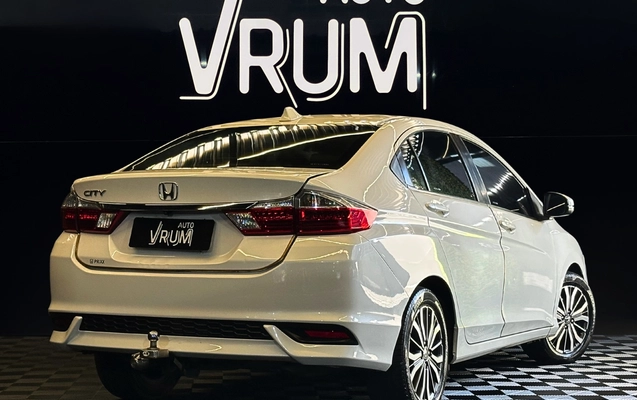 imagem-https://www.socarrao.com.br/sc-vehicle-images-prod/1949574/1780503846007-4_043314.jpg